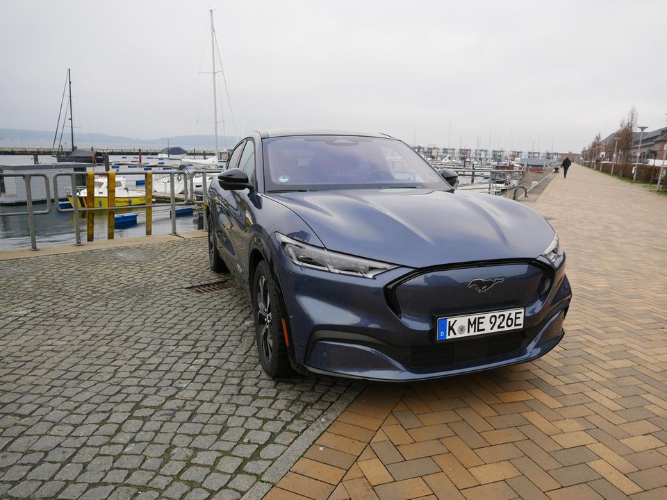E-Mobilität: Ford Mustang Mach e an der Flensburger Förde Ford Mustang Mach e an der Flensburger Förde
