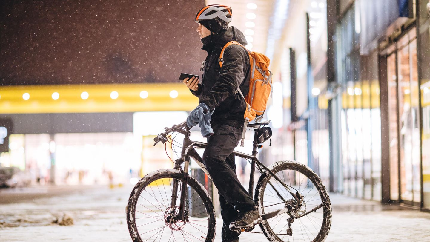Bicycle cover and Co: Helpful tips on cycling in winter Bicycle cover and Co: Helpful tips on cycling in winter