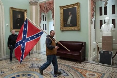 Wer ist der Mann mit der Südstaatenflagge?