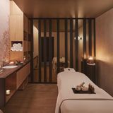 "Stay active, stay well", lautet in diesem Winter das Motto der Schlosshotels in Zermatt. Der Wellness-Bereich des familiengeführten Hauses wurde jetzt um das erste CBD-Spa der Schweiz erweitert. Bei CBD handelt es sich um Cannabidiol, einem natürlichen und in der Schweiz legalem, nicht psychogenen Wirkstoff, der aus der Hanfpflanze gewonnen wird. CBD gilt als entspannend, krampflösend und entzündungshemmend und ist auch hilfreich bei Schlafstörungen.  Infos: https://schlosshotelzermatt.ch