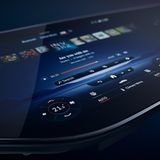 Mercedes EQS Hyperscreen