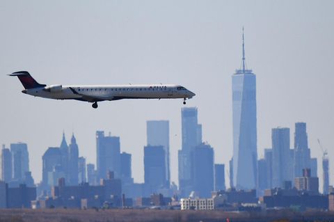 Für Flüge in die USA ist laut der US-Gesundheitsbehörde CDC künftig vor Abreise der Nachweis eines negativen Corona-Tests notwendig