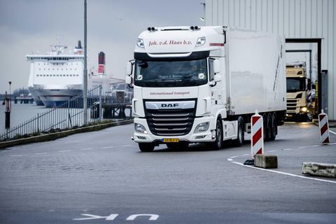 Brexit verhindert Einfuhr von Schinkenbroten nach Großbritannien.