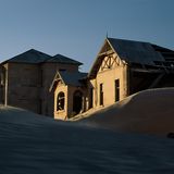 Die Bergarbeitersiedlung in der einstigen Kolonie Deutsch-Südwestafrika liegt heute verlassen an der Bahnstrecke von Seeheim zur Hafenstadt Lüderitz.