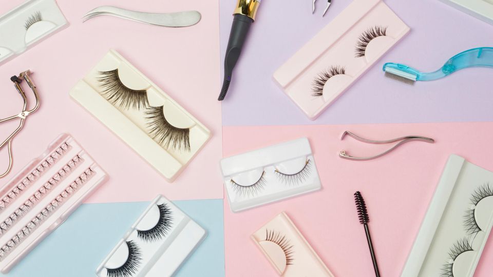 Fake Lashes Fake Lashes liegen im Trend